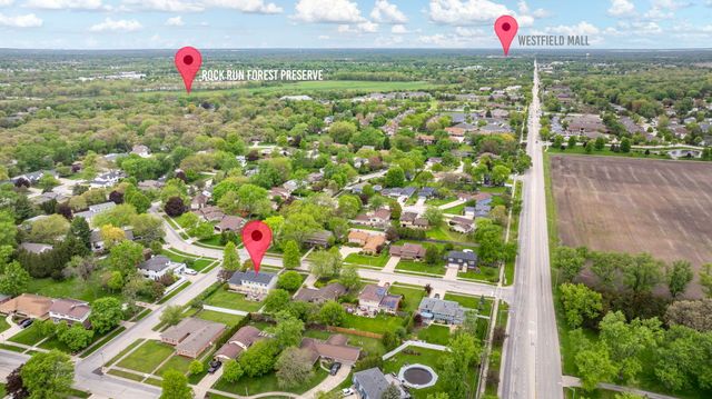 3212 Burr Oaks Drive, Joliet, IL 60431
