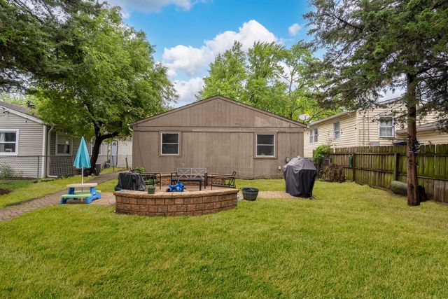 488 Ann Street, West Chicago, IL 60185