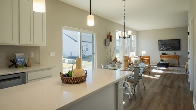 20 W Sandalwood Avenue, Cortland, IL 60112