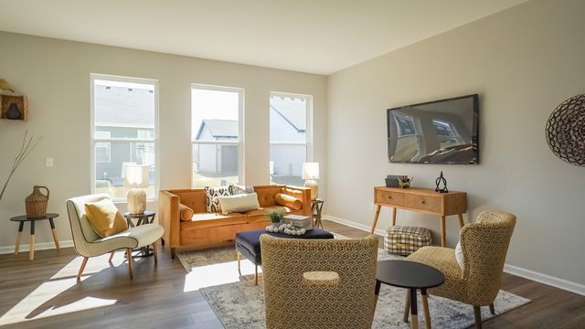 20 W Sandalwood Avenue, Cortland, IL 60112