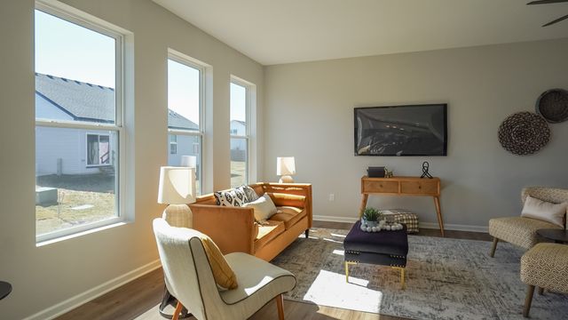 20 W Sandalwood Avenue, Cortland, IL 60112