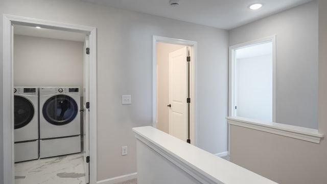 20 W Sandalwood Avenue, Cortland, IL 60112