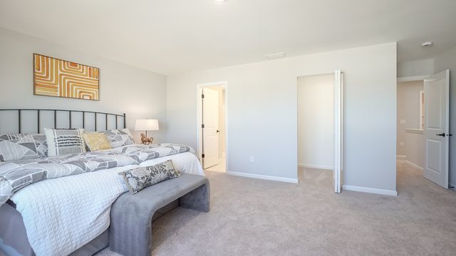 20 W Sandalwood Avenue, Cortland, IL 60112