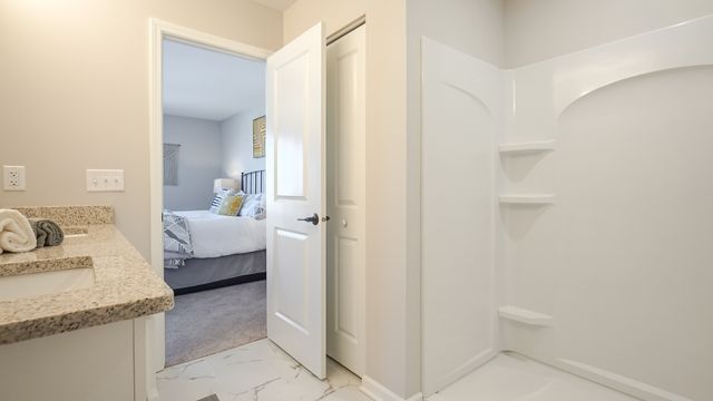 20 W Sandalwood Avenue, Cortland, IL 60112