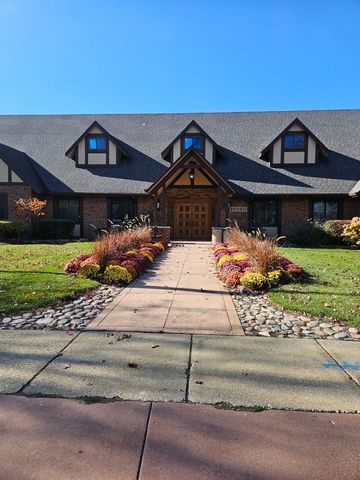 1S156 Radford Lane, Villa Park, IL 60181