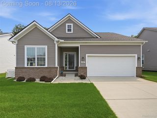 121 Coppice Way, White Lake Charter Township, MI 48386