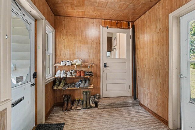 367 Lane Avenue, Holland, MI 49423