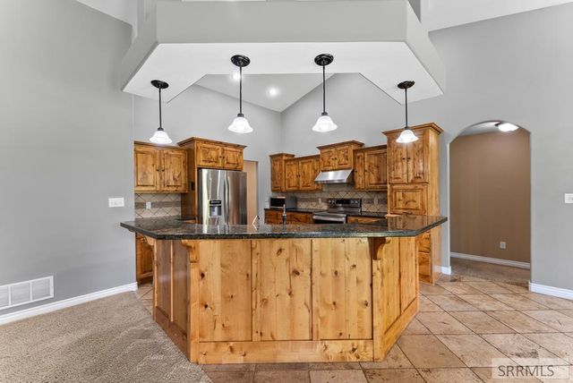 2690 Eastview Drive, Idaho Falls, ID 83401