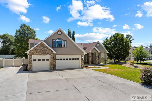 2690 Eastview Drive, Idaho Falls, ID 83401