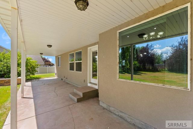 2690 Eastview Drive, Idaho Falls, ID 83401