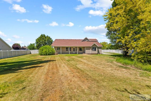 2690 Eastview Drive, Idaho Falls, ID 83401