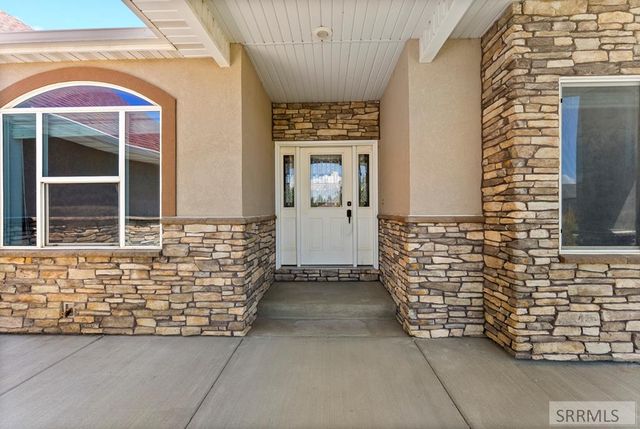 2690 Eastview Drive, Idaho Falls, ID 83401