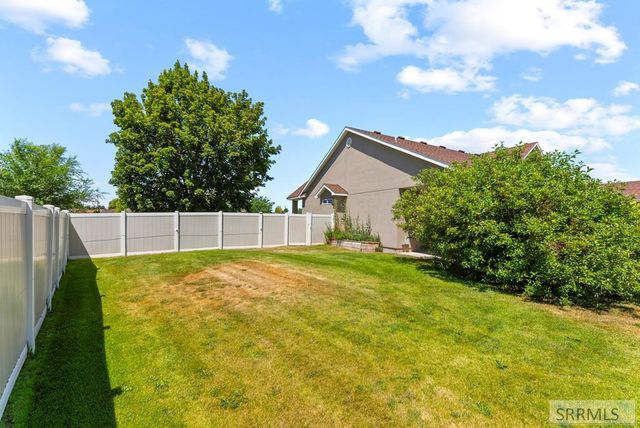 2690 Eastview Drive, Idaho Falls, ID 83401
