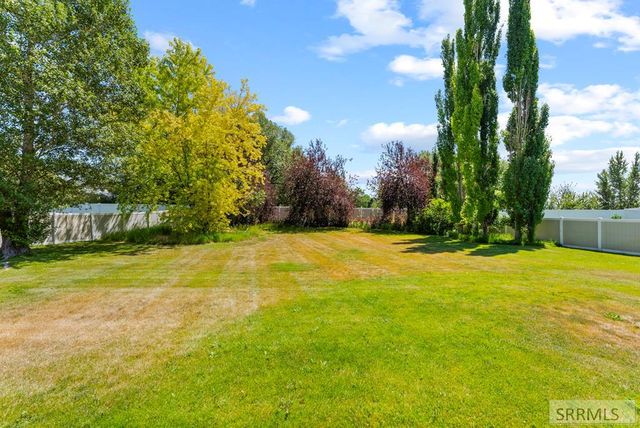 2690 Eastview Drive, Idaho Falls, ID 83401