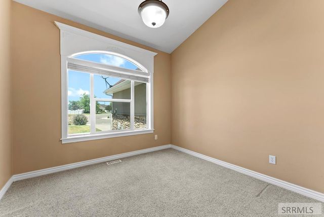 2690 Eastview Drive, Idaho Falls, ID 83401