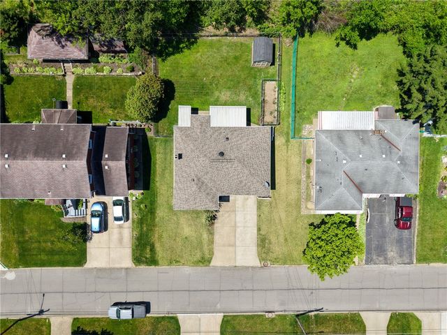 4628 Bowes Ave, West Mifflin, PA 15122