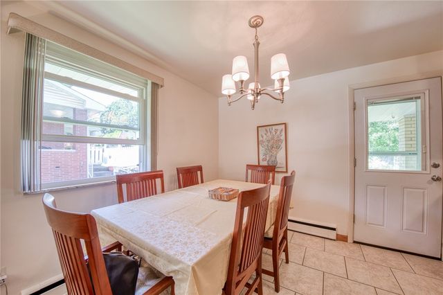 4628 Bowes Ave, West Mifflin, PA 15122