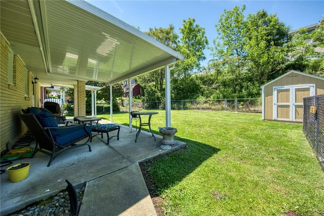4628 Bowes Ave, West Mifflin, PA 15122
