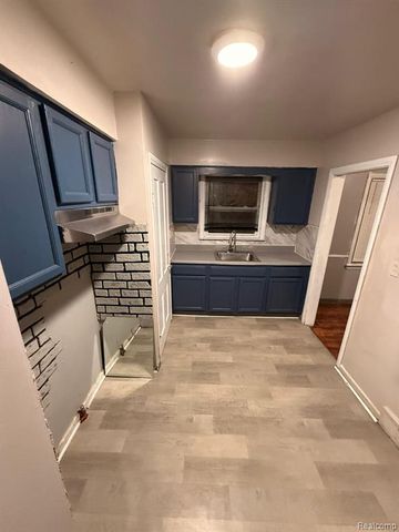 18945 Rosemont Avenue, Detroit, MI 48219