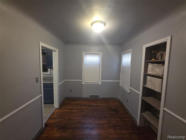 18945 Rosemont Avenue, Detroit, MI 48219