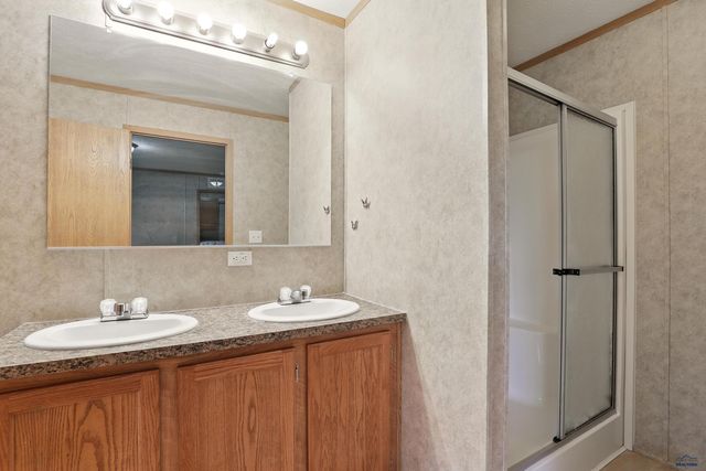 9501 DIAMOND T CIR, Summerset, SD 57718