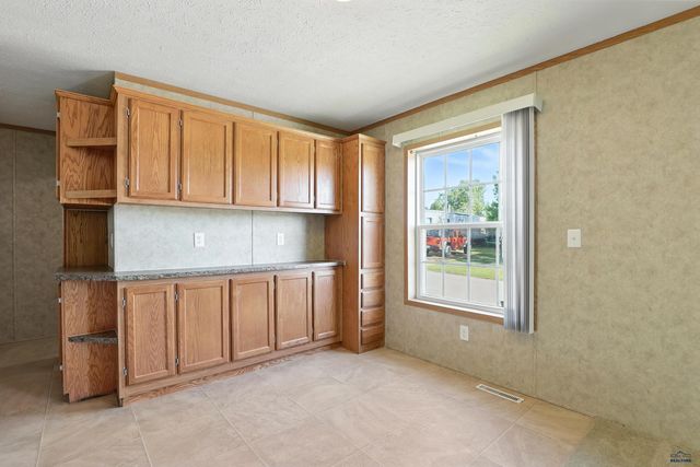 9501 DIAMOND T CIR, Summerset, SD 57718
