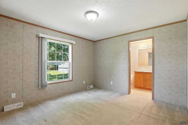 9501 DIAMOND T CIR, Summerset, SD 57718