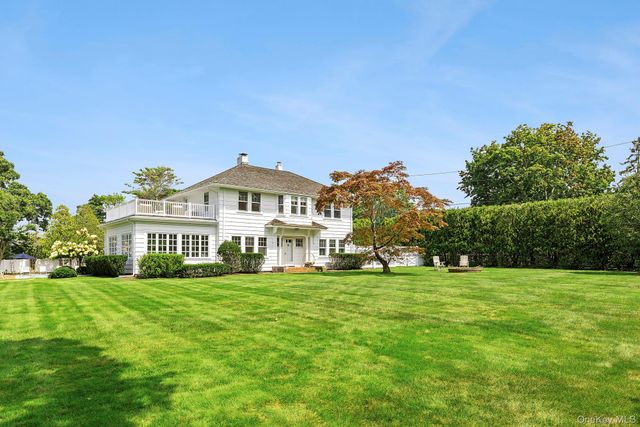 1 Bishop Avenue, Westhampton, NY 11977
