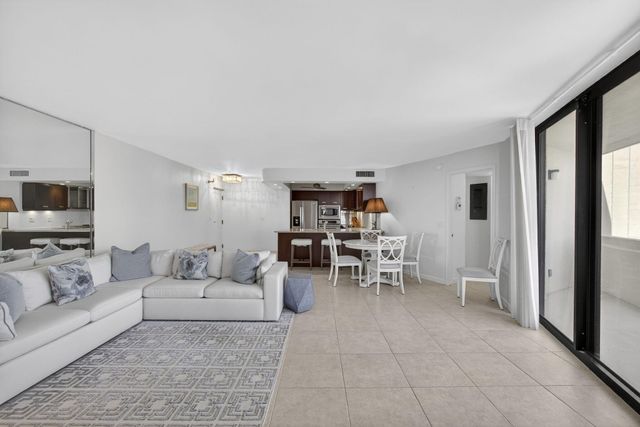 2800 N Ocean Drive B24d, Singer Island, FL 33404