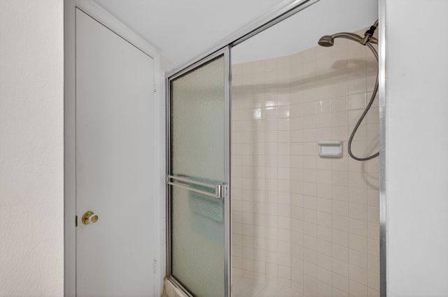 2800 N Ocean Drive B24d, Singer Island, FL 33404