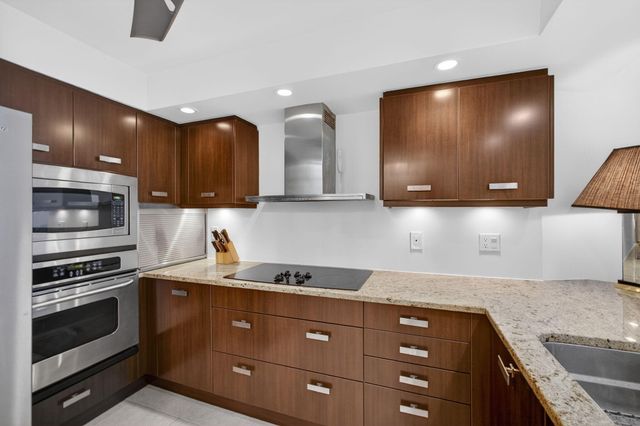 2800 N Ocean Drive B24d, Singer Island, FL 33404