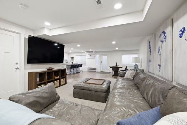 7067 S 2700 W, West Jordan, UT 84084