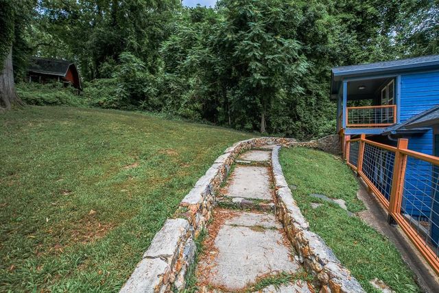 3 Roseway Circle NE, Rome, GA 30161