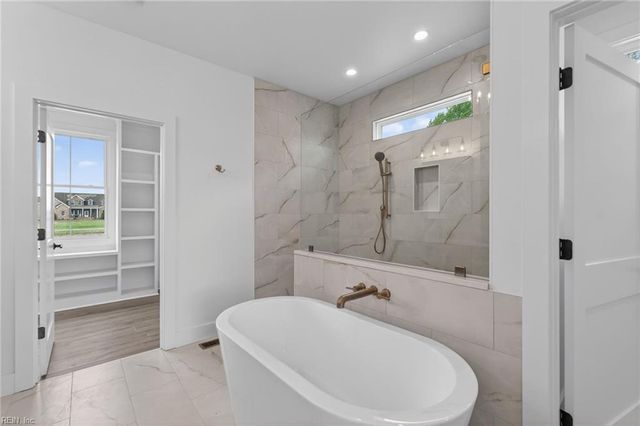 2624 Ballahack RD, Chesapeake, VA 23322