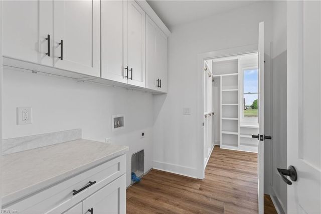 2624 Ballahack RD, Chesapeake, VA 23322