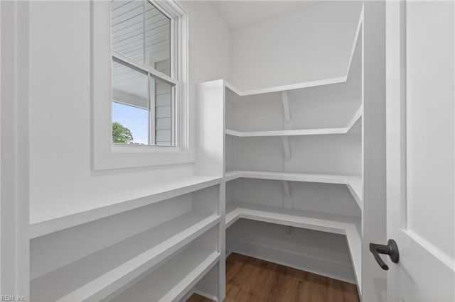 2624 Ballahack RD, Chesapeake, VA 23322