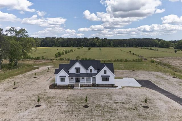 2624 Ballahack RD, Chesapeake, VA 23322