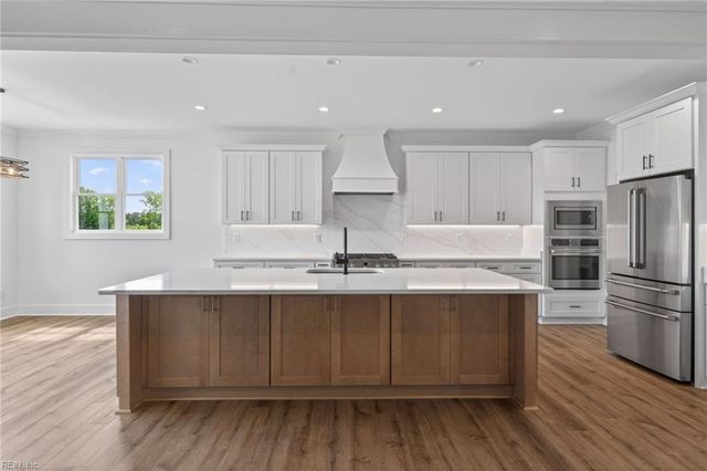 2624 Ballahack RD, Chesapeake, VA 23322
