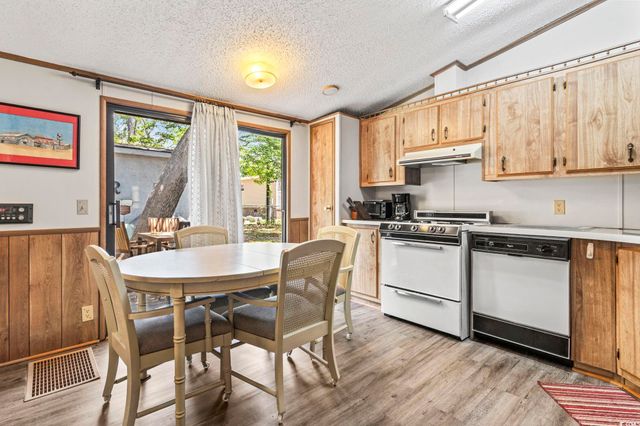 2425 Park St., North Myrtle Beach, SC 29582