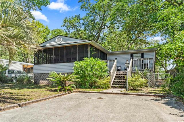 2425 Park St., North Myrtle Beach, SC 29582