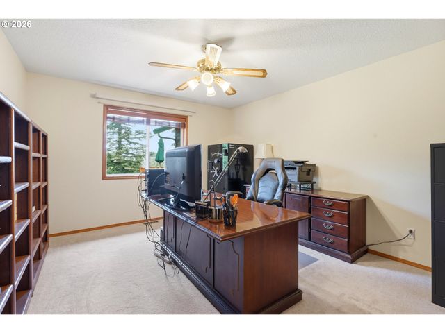 37620 Se HIDDEN FALLS Rd, Washougal, WA 98671