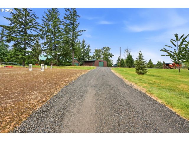 37620 Se HIDDEN FALLS Rd, Washougal, WA 98671