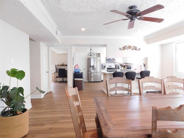 16518 Quail Briar Drive, Houston, TX 77489