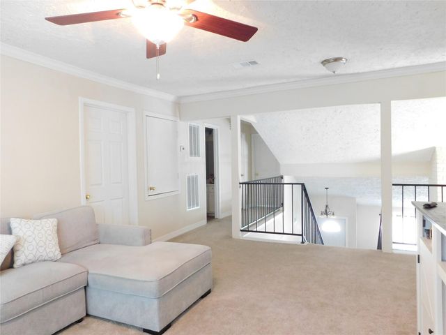 16518 Quail Briar Drive, Houston, TX 77489