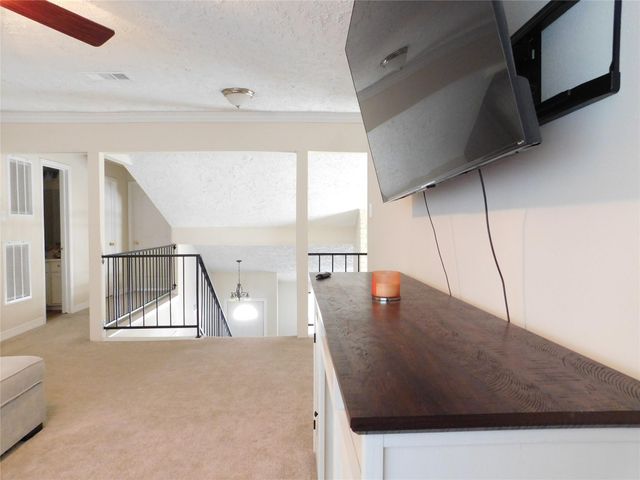 16518 Quail Briar Drive, Houston, TX 77489