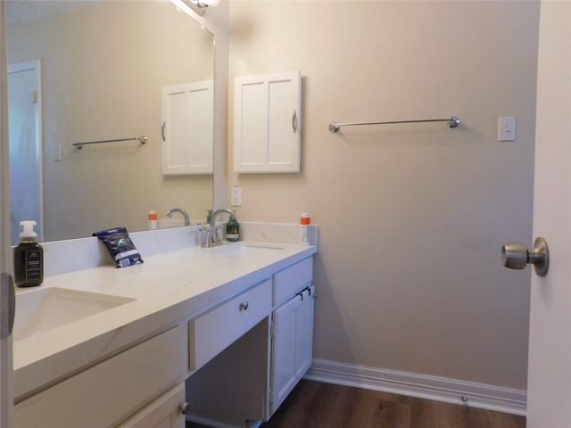 16518 Quail Briar Drive, Houston, TX 77489