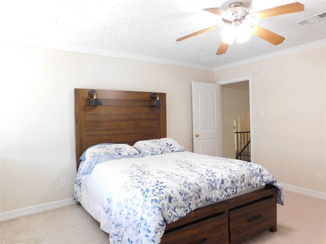 16518 Quail Briar Drive, Houston, TX 77489