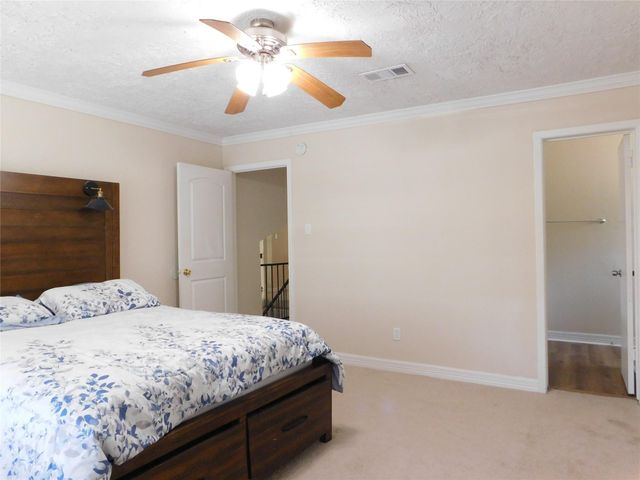 16518 Quail Briar Drive, Houston, TX 77489