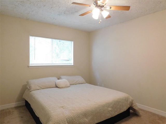 16518 Quail Briar Drive, Houston, TX 77489