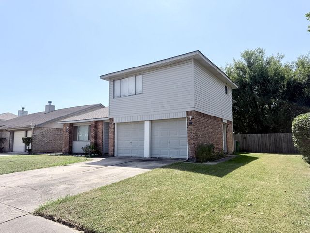 16518 Quail Briar Drive, Houston, TX 77489
